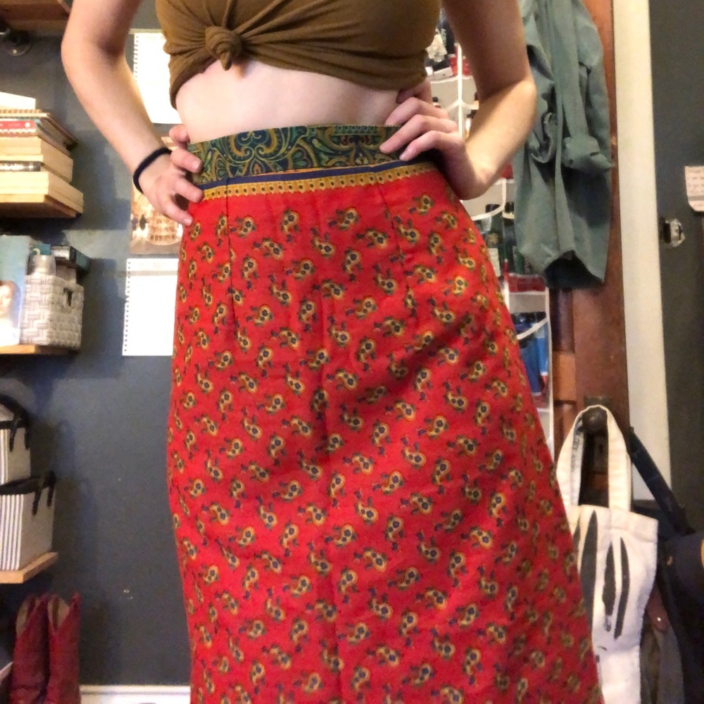 Beautiful paisley print vintage skirt